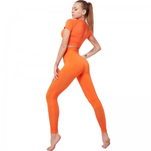 Sports high quality fashionable fitness and workout yoga pants set seamless women yoga wear