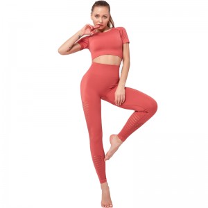 Sports high quality fashionable fitness and workout yoga pants set seamless women yoga wear